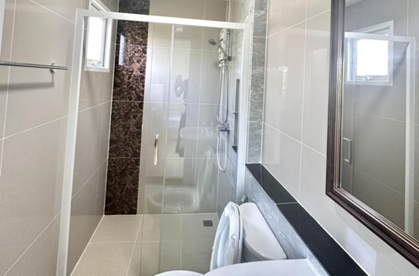 House with Shared Pool in Bangnatrad 